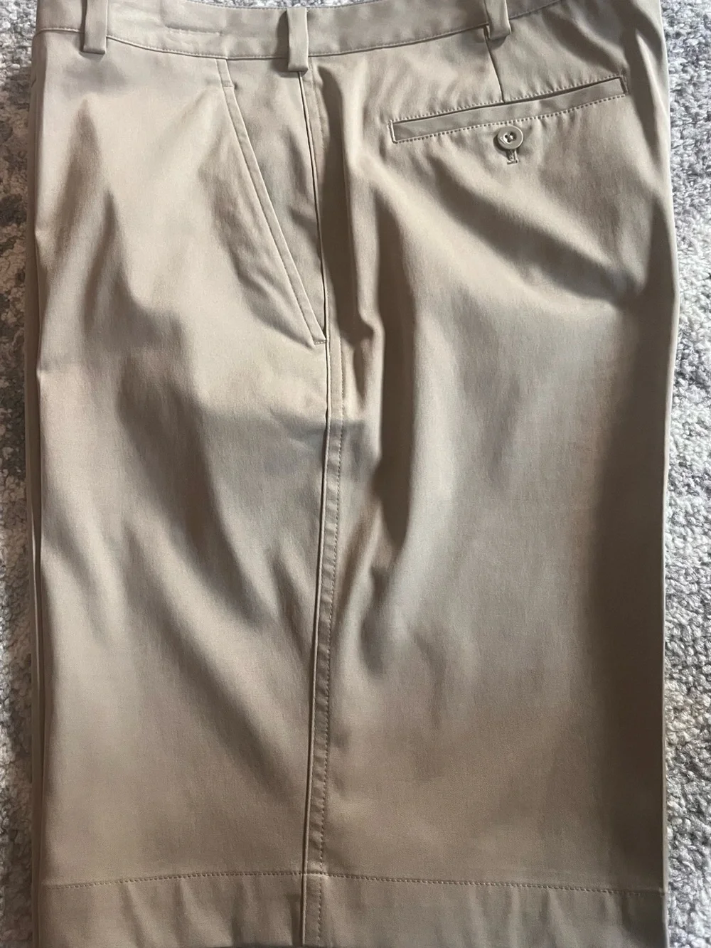 Men’s Dri-Fit Nike Golf -Khaki shorts size 36